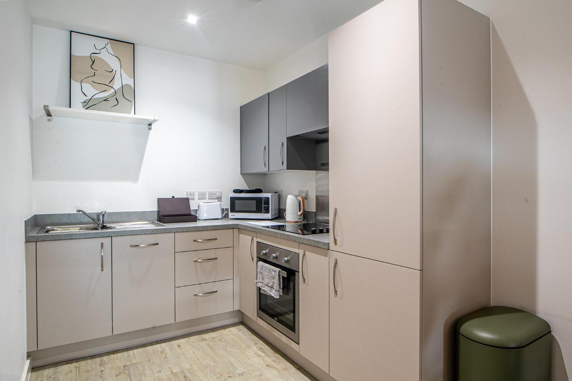 Modern And Spacious Apartment In Salford Quays Манчестер Экстерьер фото